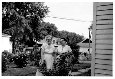 Left to right: Katherine Keifer (Cook) and Ann Trojovsky (Owner). Photo is courtsey of Rachel Nicola.